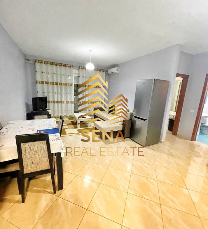 Tirane, jepet me qera apartament 2+1+Ballkon Kati 2, 87 m² 500 € (Rruga Hamdi Sina)