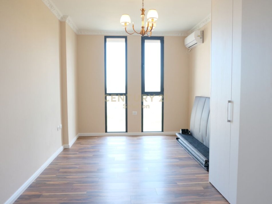Tirane, shitet apartament 2+1+Ballkon, Kati 3, 124 m² 248,000 € (Liqeni Thate)