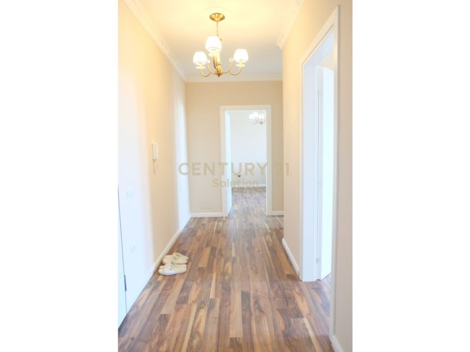 Tirane, shitet apartament 2+1+Ballkon, Kati 3, 124 m² 248,000 € (Liqeni Thate)