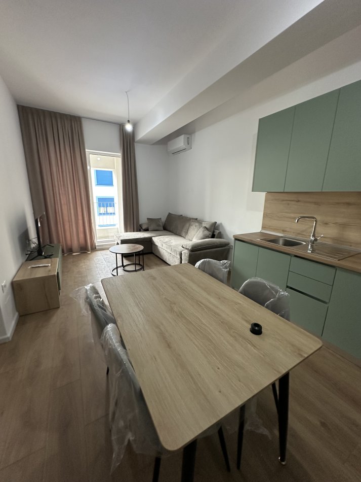 Tirane, jepet me qera apartament 1+1+Ballkon Kati 4, 58 m² 400 € (Pasho Hysa)