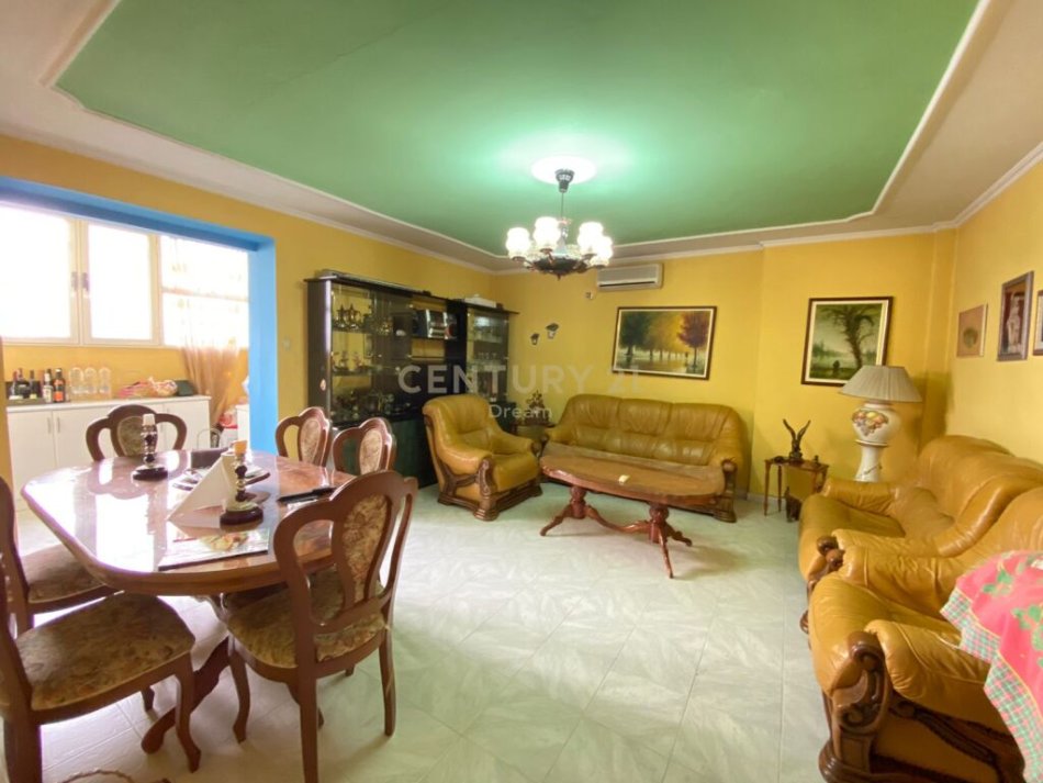 Tirane, shitet apartament 2+1, Kati 1, 110 m² 180,000 € (Myslym Shyri)