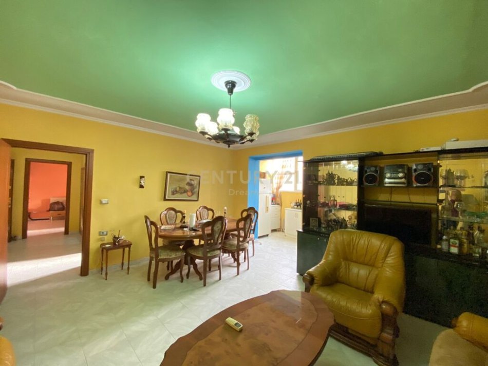 Tirane, shitet apartament 2+1, Kati 1, 110 m² 180,000 € (Myslym Shyri)