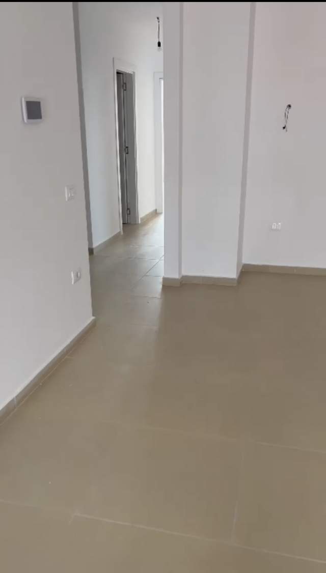 Tirane, jepet me qera apartament 2+1+BLK Kati 10, 112 m² 400 Euro (Kongresi Manastirit,Kompleksi Zirkon)
