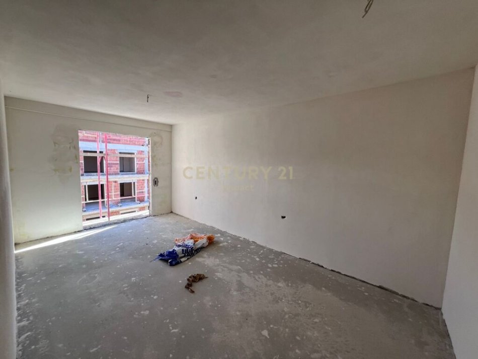 Tirane, shitet apartament 2+1, , 102 m² 140,000 € (Porcelan Rezidenca)
