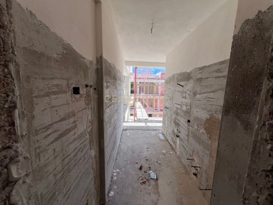 Tirane, shitet apartament 2+1, , 102 m² 140,000 € (Porcelan Rezidenca)