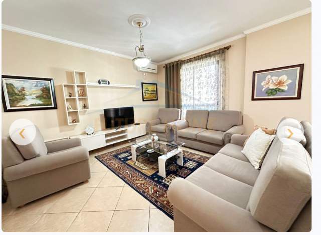 Tirane, jepet me qera apartament 1+1 Kati 5, 80 m² 600 Euro (Pean Air Albania)