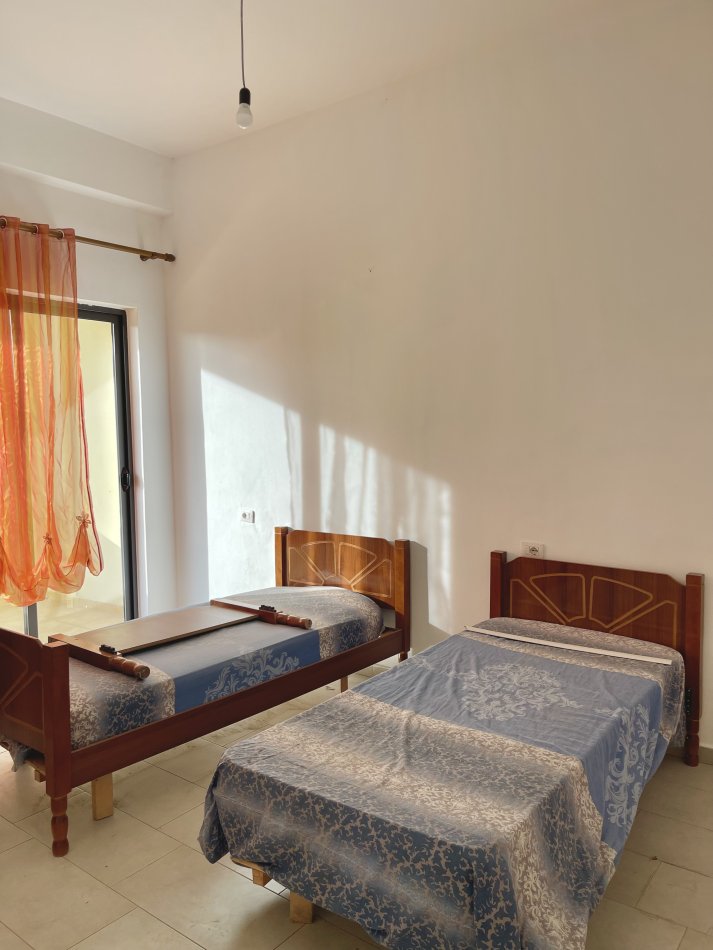 Tirane, shitet apartament 2+1+Aneks+Ballkon Kati 2, 141 m² 140.000 € (astir)