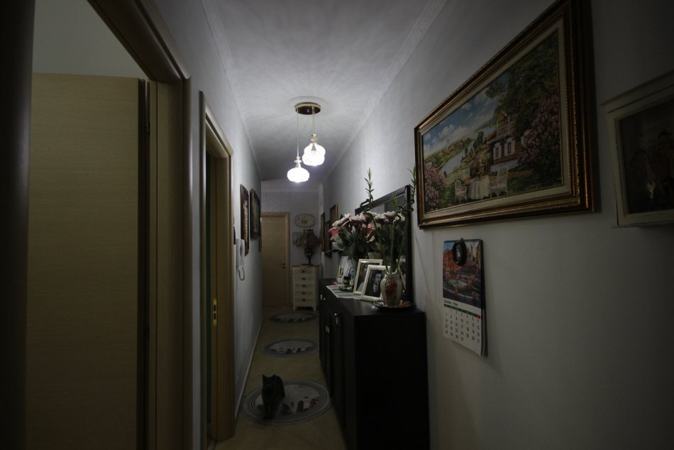 Tirane, shitet apartament 3+1+Ballkon Kati 7, 141 m² 180.000 € (Rruga Teodor Keko)