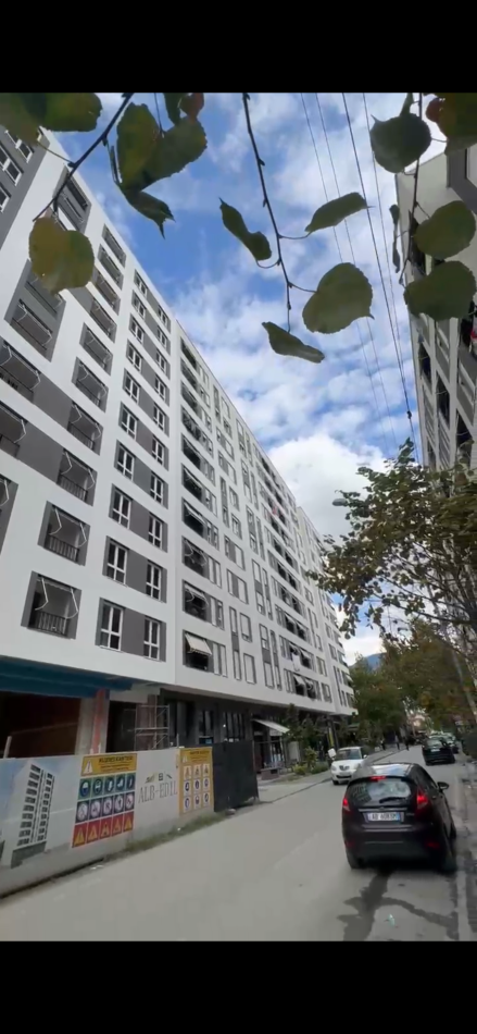 Tirane, shitet apartament 1+1 Kati 10, 66 m² 93.000 € (SHESIM APARTAMENT 1+1 RRUGA 5 MAJI!)