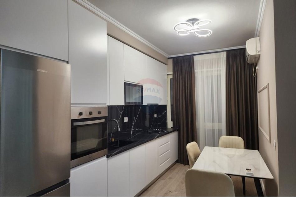 Tirane, jepet me qera apartament 2+1 Kati 3, 80 m² 750 € (Kopshti botanik)