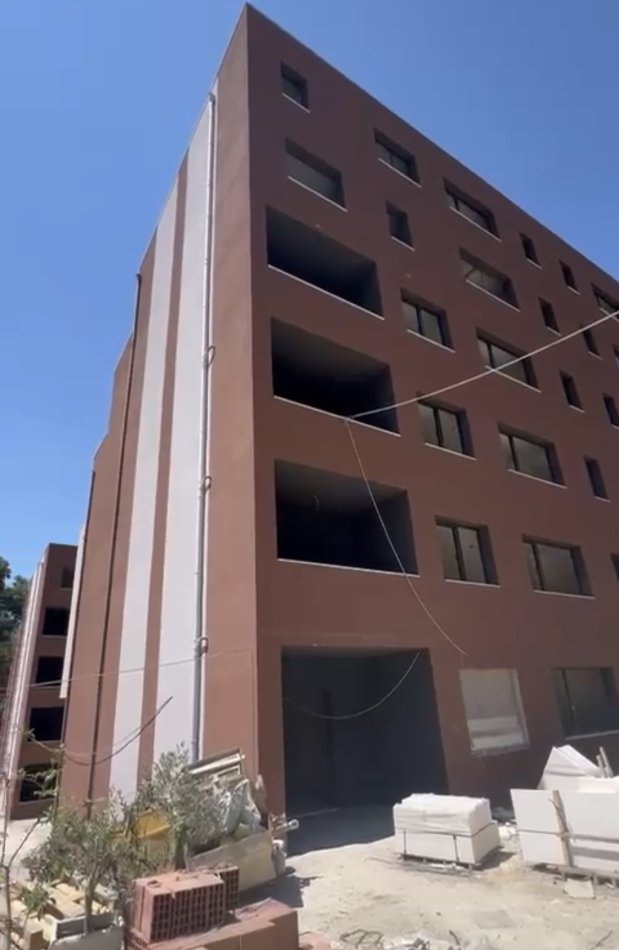 Tirane, shitet apartament 2+1 Kati 1, 111 m² 155.000 € (Rruga Elbasanit)