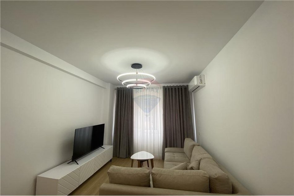 Tirane, jepet me qera apartament 1+1+Ballkon Kati 3, 60 m² 550 € (Rezidenca euro 3 d)