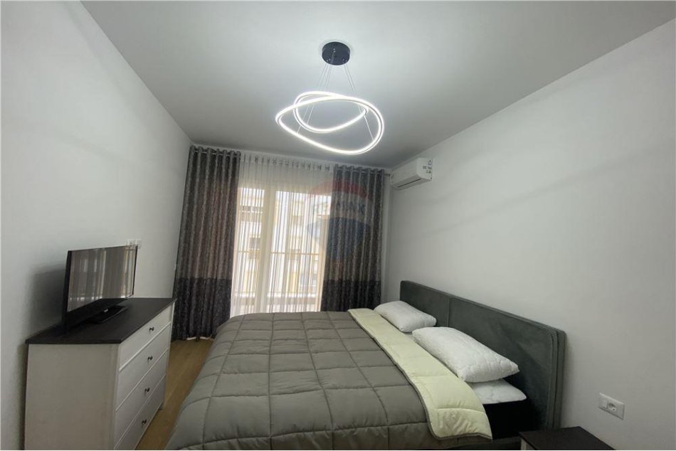 Tirane, jepet me qera apartament 1+1+Ballkon Kati 3, 60 m² 550 € (Rezidenca euro 3 d)