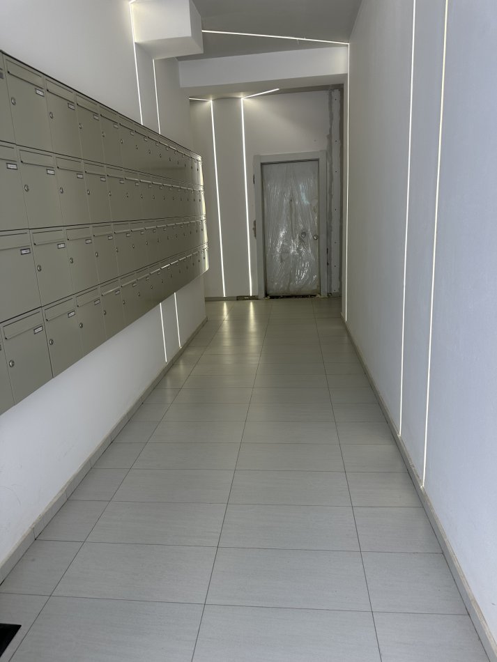 Tirane, jepet me qera apartament 1+1+Ballkon Kati 7, 60 m² 400 € (Pasho hysa Ali Dem Rezidenca Kaim)