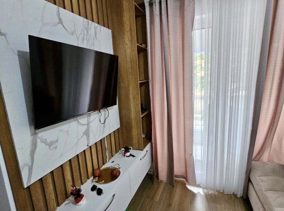 Tirane, shitet apartament 2+1+Ballkon Kati 1, 73 m² 115.000 € (Rruga Pasho Hysa)