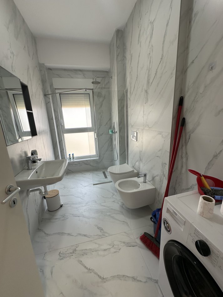 Tirane, jepet me qera apartament 1+1+Ballkon Kati 7, 60 m² 400 € (Pasho hysa Ali Dem Rezidenca Kaim)