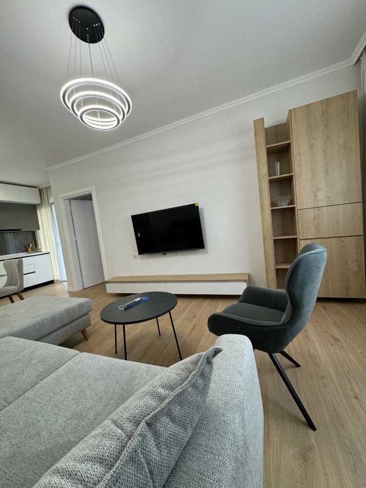 Tirane, jepet me qera apartament 2+1 Kati 6, 121 m² 1.200 € (Rruga e Durresit)