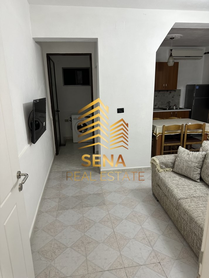Tirane, jepet me qera garsonier 1+1 Kati 1, 45 m² 350 € (Rruga Dhimitër Shuteriqi)