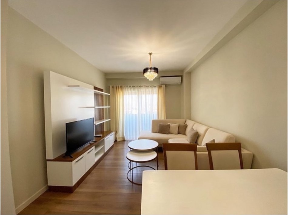 Tirane, jepet me qera apartament 2+1+Ballkon Kati 4, 90 m² 650 € (Jordan Misja ,Quartium Residence)