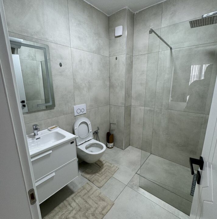 Tirane, jepet me qera apartament 2+1 Kati 6, 120 m² 1.200 € (Rruga e Durrsit)