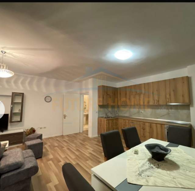 Tirane, shitet apartament 2+1 Kati 1, 108 m² 170.000 Euro (Liqeni i that)