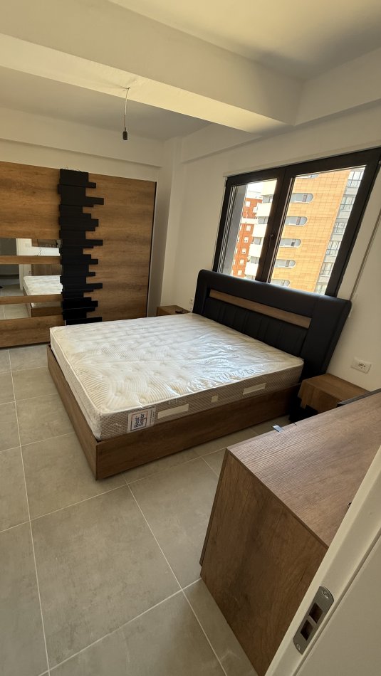 Tirane, jepet me qera apartament 1+1+Ballkon Kati 4, 80 m² 450 € (Oasis Residence)