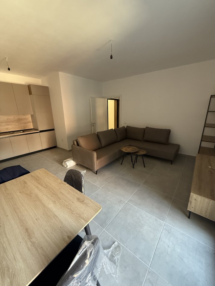 Tirane, shitet apartament 1+1+Ballkon Kati 4, 80 m² 136.000 € (Oasis Residence Astir /Ish Fusha Aviacionit)
