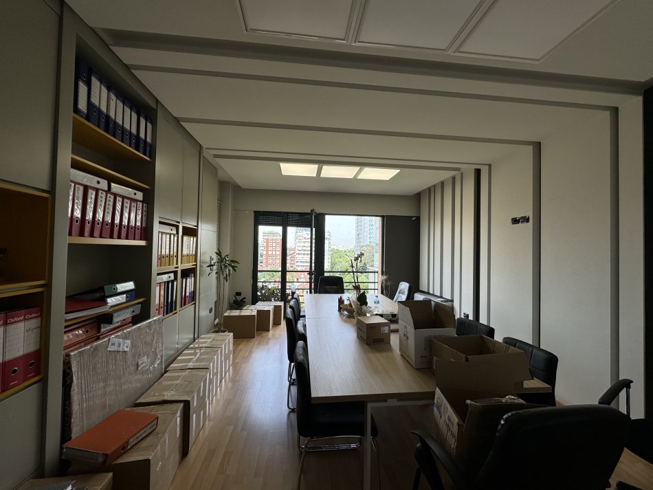 Tirane, jepet me qera ambjent biznesi Kati 6, 150 m² 1.500 € 