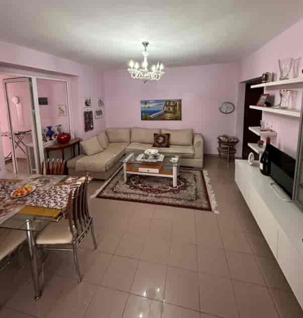Tirane, shes apartament 3+1+Ballkon, Kati 2, 106 m² 140,000 € (Ali Demi rruga Idriz Dollaku)