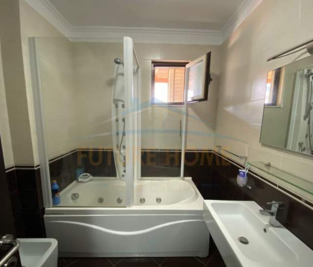 Tirane, jepet me qera apartament Kati 5, 90 m² 850 Euro (Selvia)