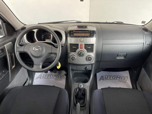 Tirane, shes xhip Daihatsu terios Viti 2008, 5.600 Euro