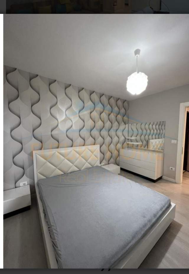 Tirane, jepet me qera apartament 2+1 Kati 7, 97 m² 450 Euro (Unaz e Re. Pran Alfa Bank)