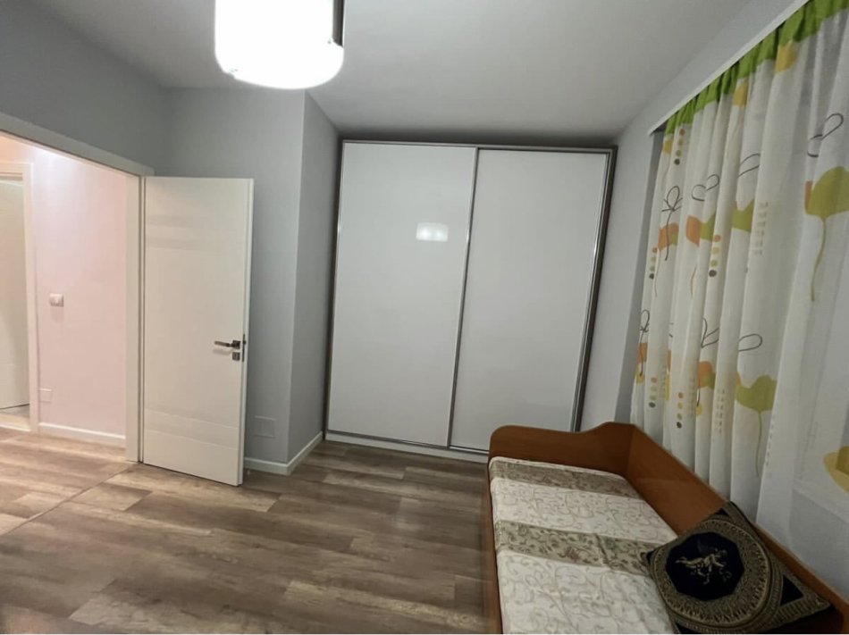 Tirane, jepet me qera apartament 2+1+Ballkon Kati 2, 97 m² 650 € (Kodra e Diellit, Prane Big Market)