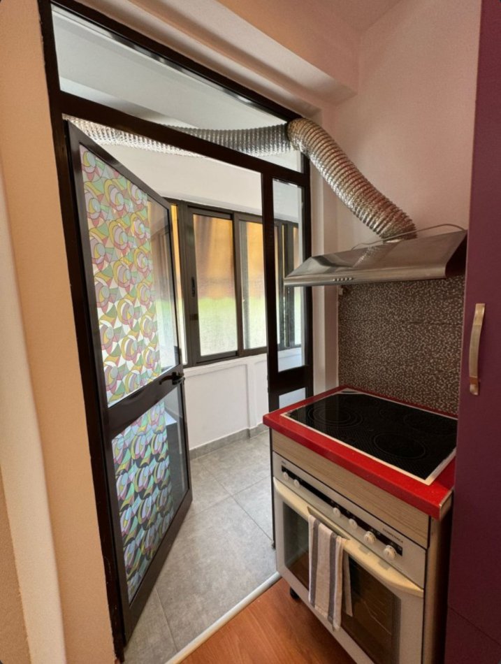 Tirane, jepet me qera 1+1+Ballkon Kati 2, 70 m² 500 € (Myslym Shyri)