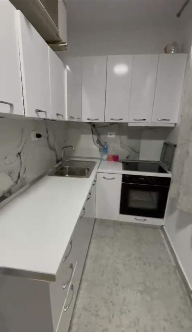 Tirane, jepet me qera apartament 1+1 Kati 6, 68 m² 400 Euro (Delijorgji)
