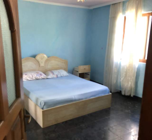 Tirane, jepet me qera shtepi 2+1A+BLK Kati 0 118m² 30000 leke (Ruga siri kodra  prane frigoriferit
