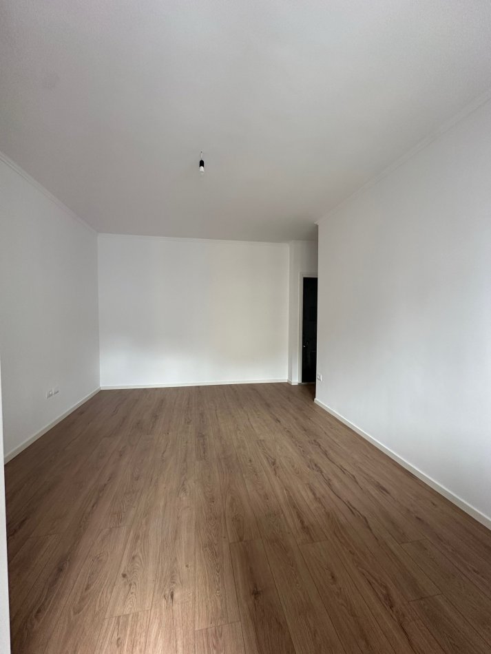 Tirane, shes 2+1 Kati 7, 96 m² 210.000 € (Rruga Kavajes)