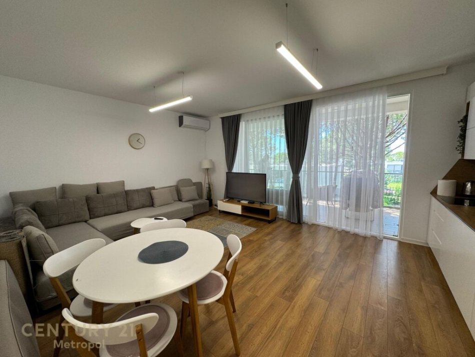 Durres, shitet Vile ne plazh 2+1 Kati 3, 100 m² 295.000 € (San Pietro Resort Gjiri i Lalzit)