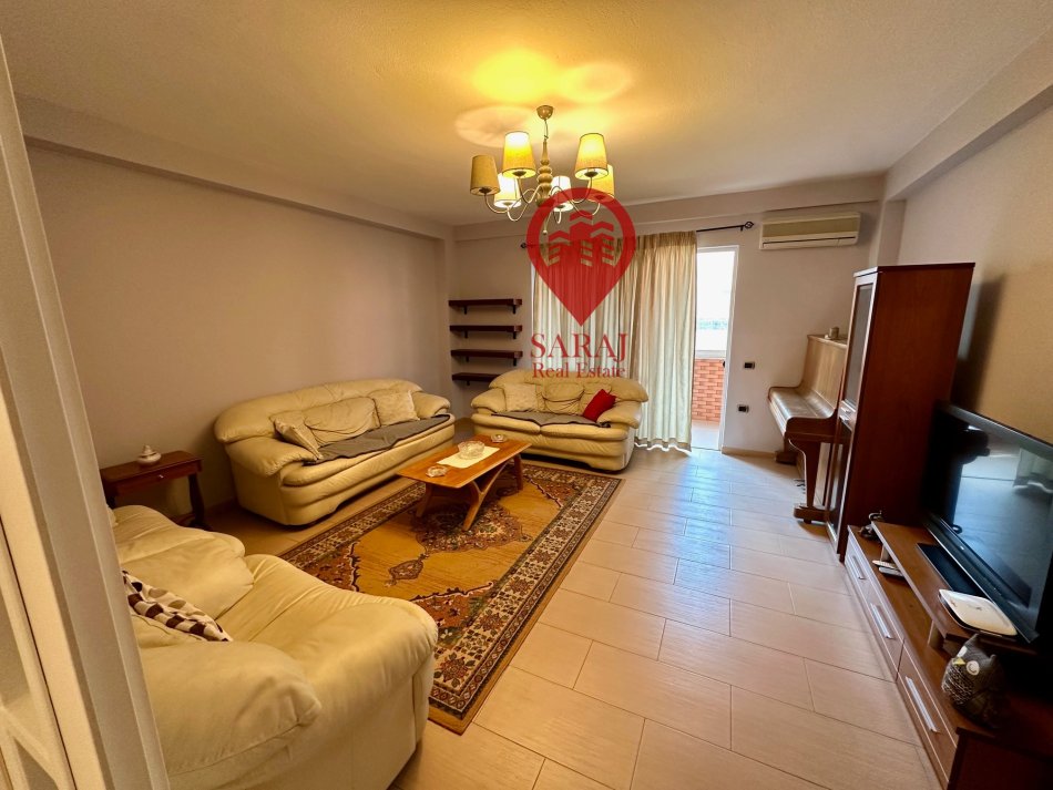 Tirane, shitet apartament 2+1+Aneks+Ballkon Kati 1, 116 m² 310.000 € (Bllok afer Piceri Era)