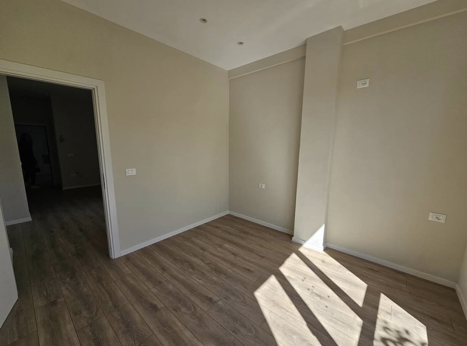 Tirane, shitet apartament 1+1 Kati 4, 41 m² 124.000 € (Myslym Shyri)