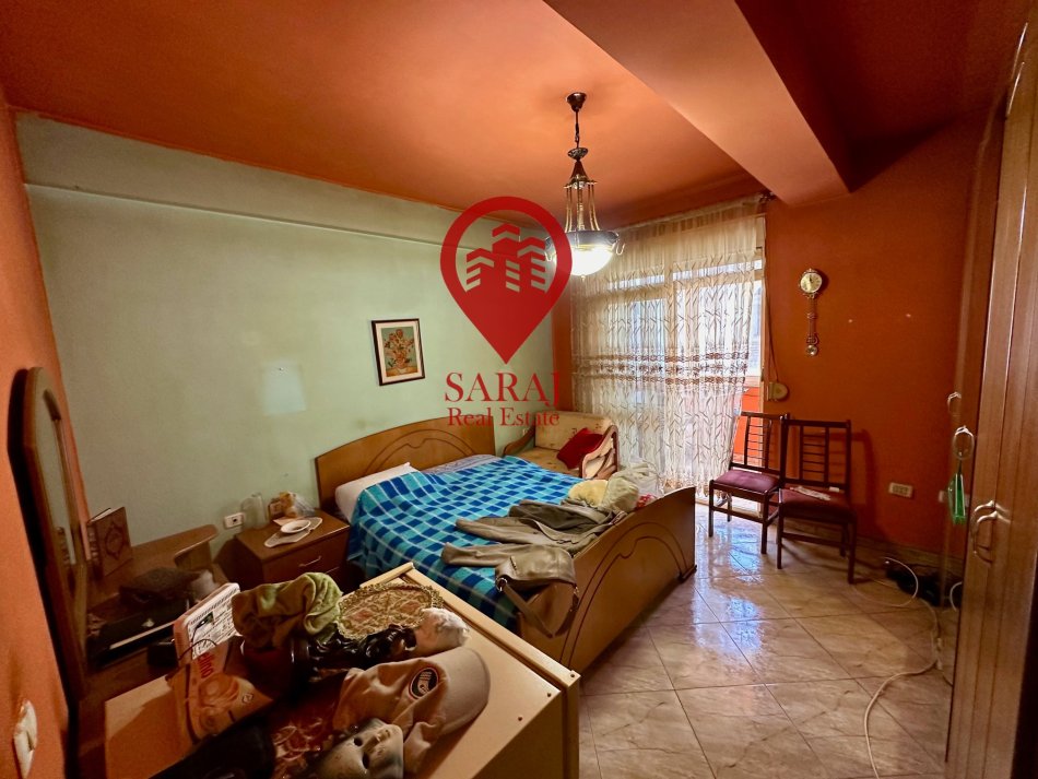 Tirane, shitet apartament 2+1+Aneks+Ballkon Kati 4, 70 m² 165.000 € (Qender te Mine Peza)