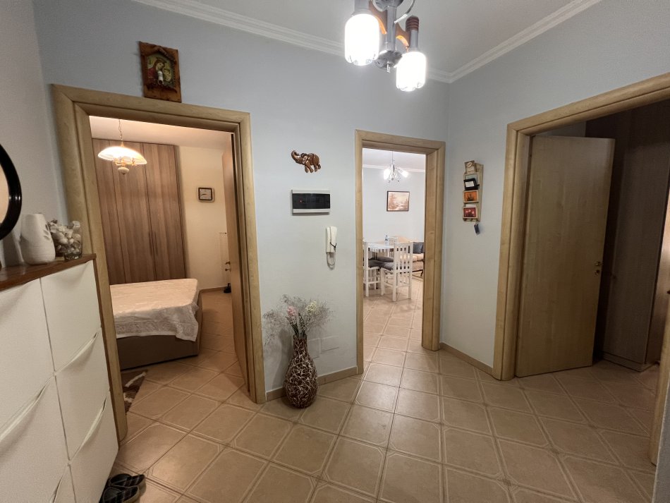 Tirane, shes apartament 2+1+Aneks+Ballkon Kati 2, 104 m² 132.000 € 