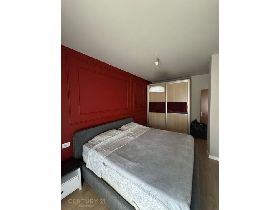 Tirane, shitet apartament Kati 4, 80 m² (Qendër)