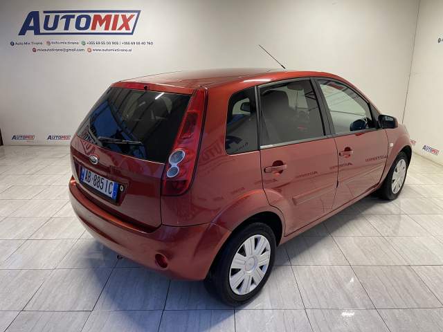 Tirane, shes makine Ford FIESTA Viti 2008, 3.800 Euro