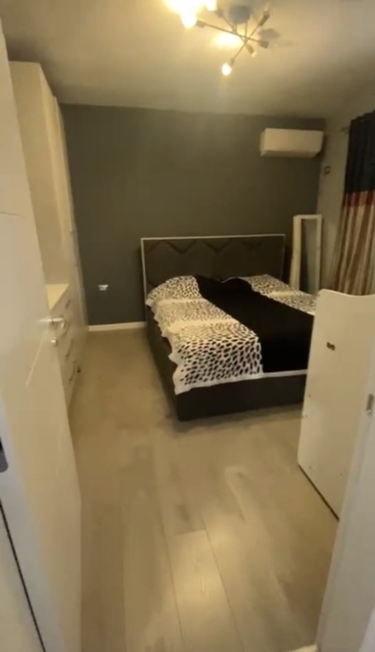 Tirane, jepet me qera apartament 2+1 Kati 8, 86 m² 700 € (Komuna e Parisit)
