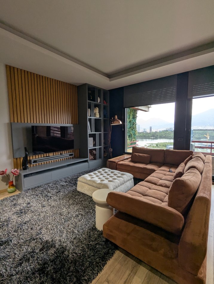 Tirane, jepet me qera apartament+verande | Penthouse 4+1+Aneks+Ballkon Kati 4, 350 m² 3.000 € (Liqeni i Thate)