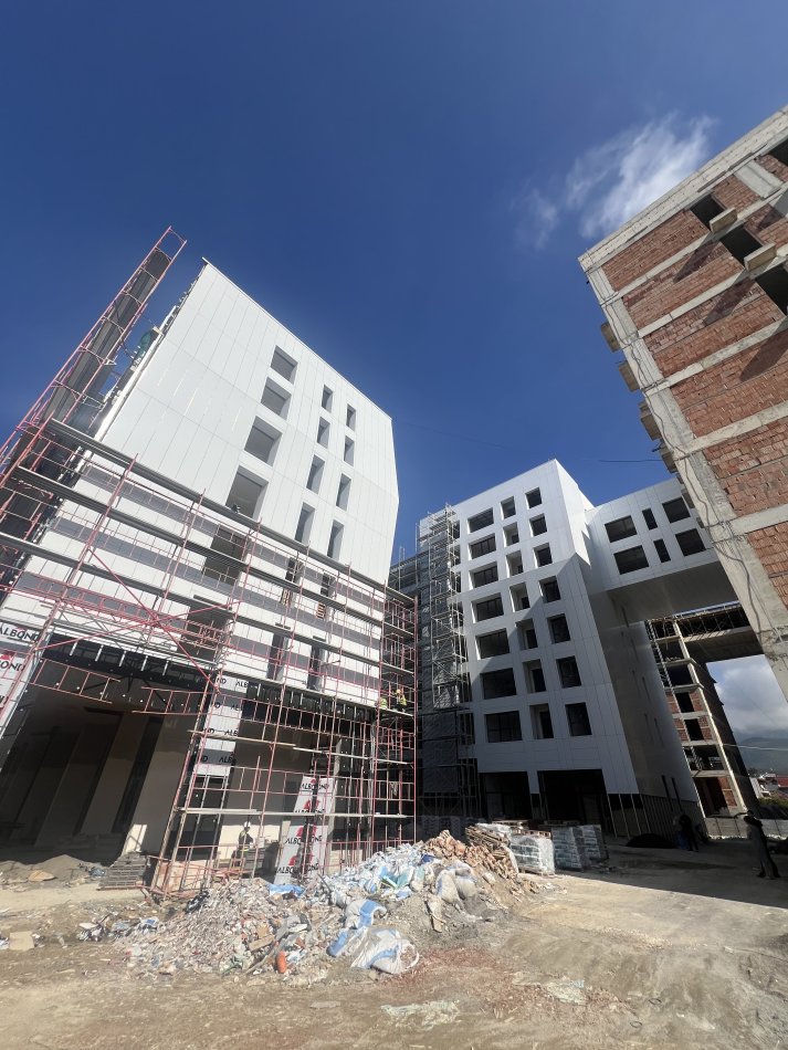 Tirane, shes apartament 2+1+Aneks+Ballkon Kati 6, 102 m² 140.000 € (Porcelan 1)