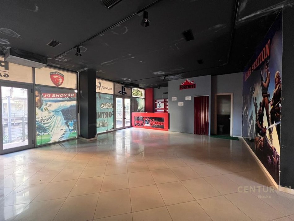 Tirane, jepet me qera ambjent biznesi Kati 1, 115 m² 600 € (Rruga e Dibres)