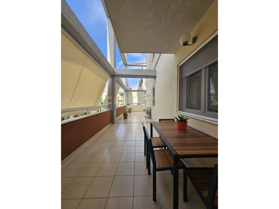Tirane, jepet me qera apartament 3+1+Aneks+Ballkon Kati 1, 186 m² 1.600 € (Touch of the sun,Sauk i Ri)