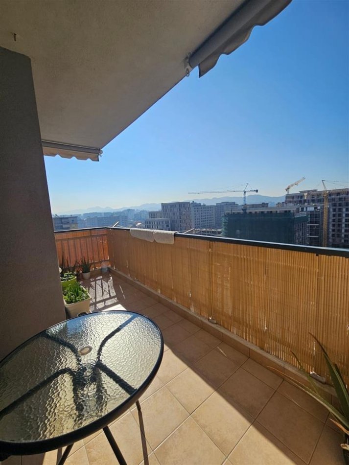 Tirane, jepet me qera apartament 2+1+Ballkon Kati 9, 105 m² 760 € (Ish fusha e aviacionit)